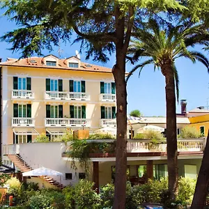 https://hotel-lamberti.hotelitalianriviera.com